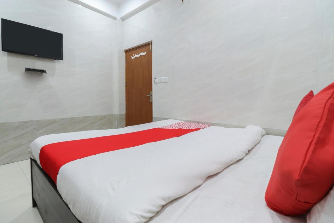 Hotel Oyo 69378 Trilok Dham Vrindāvan Exteriér fotografie