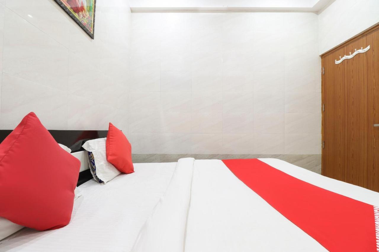 Hotel Oyo 69378 Trilok Dham Vrindāvan Exteriér fotografie